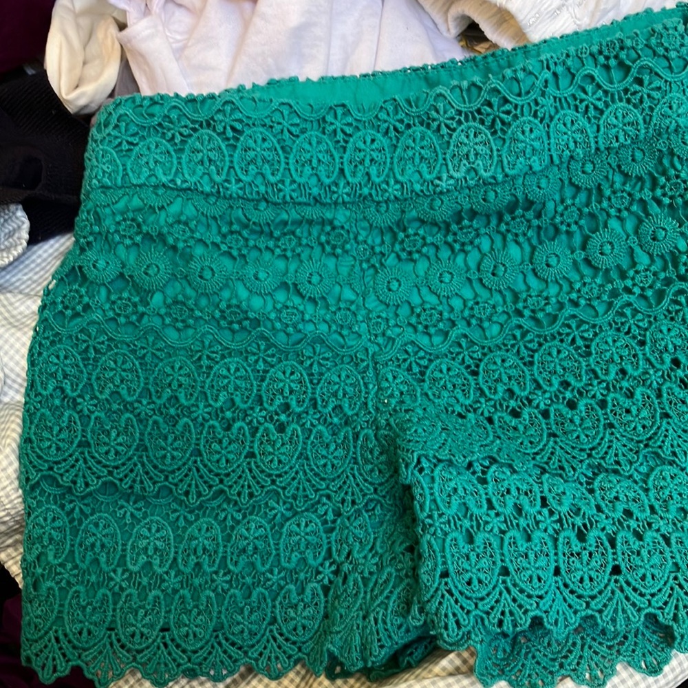 FINAL MARKDOWN Lacy loft shorts 00p
